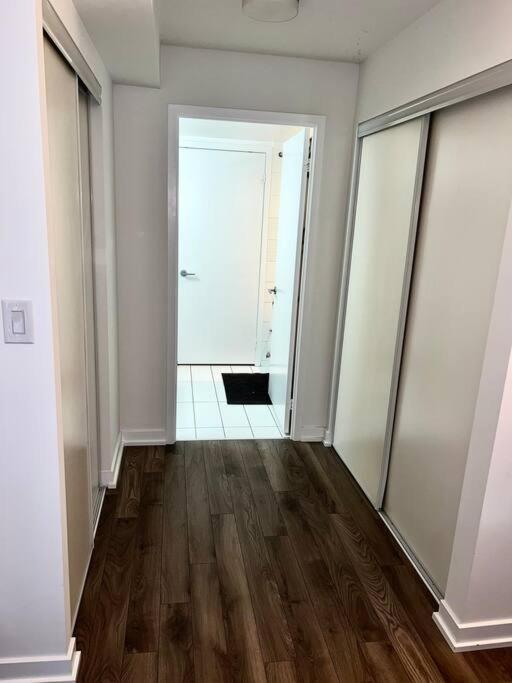 Luxurious Condo In The Center Of Downtown Toronto Exterior photo